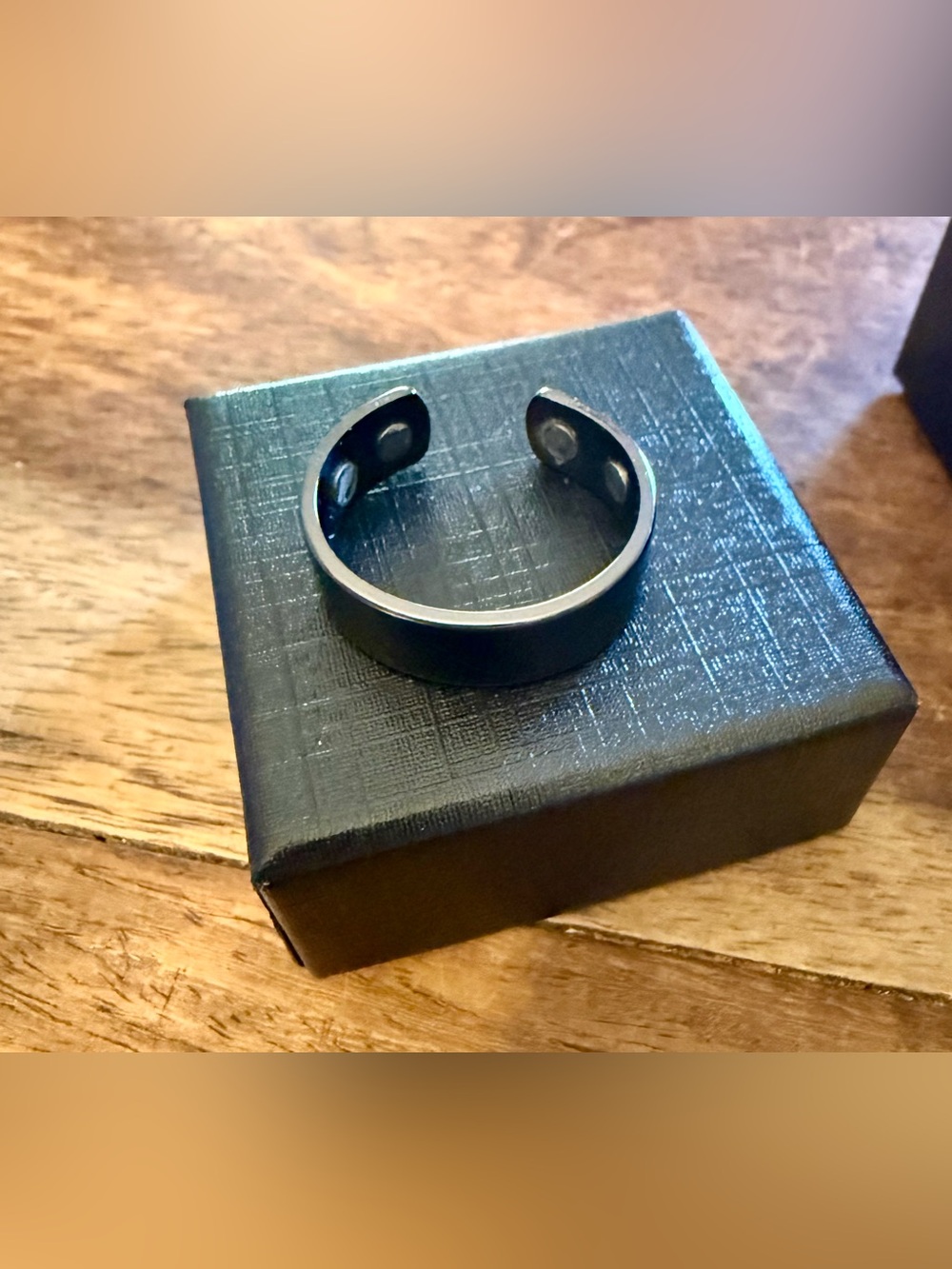 New, 2 Auvulis Vitality Acupressure Magnetic Migraine Rings, Gunmetal & Rose - Picture 6 of 12
